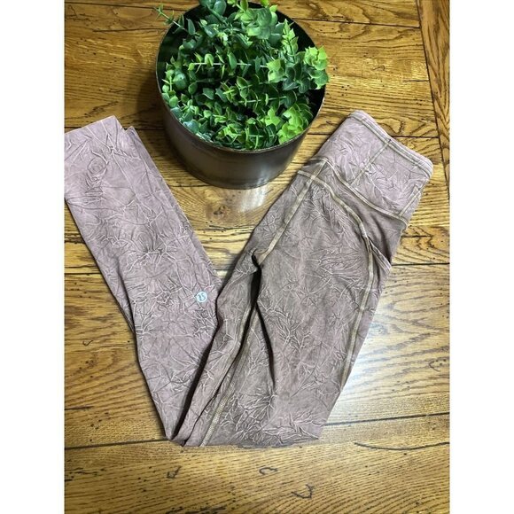 Lululemon F&F Tight II 25" Ice Dye *Non-Reflective. Size 2 - Picture 10 of 10